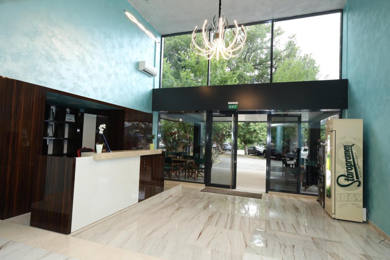Hotel Delfin Mamaia Extérieur photo