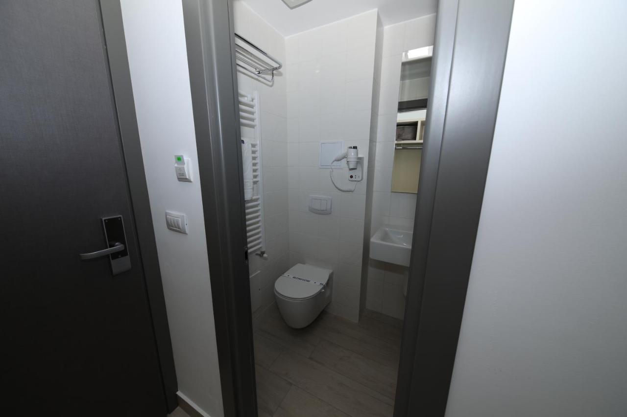 Hotel Delfin Mamaia Extérieur photo