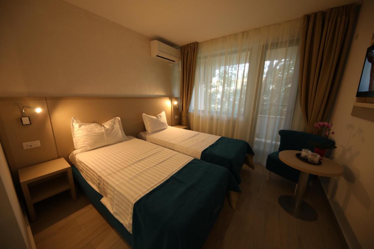 Hotel Delfin Mamaia Extérieur photo