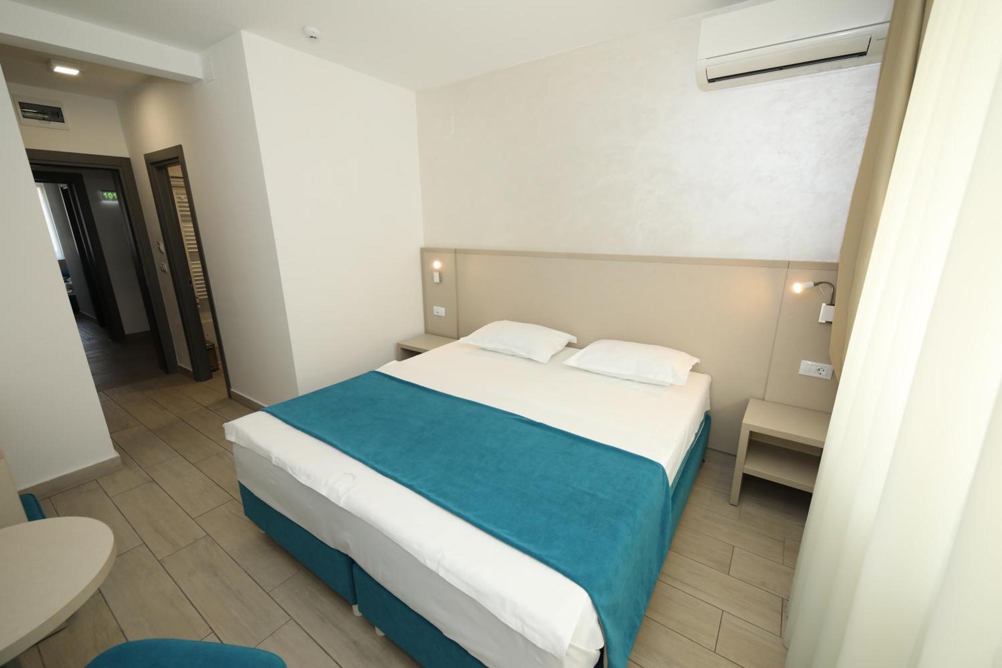 Hotel Delfin Mamaia Extérieur photo